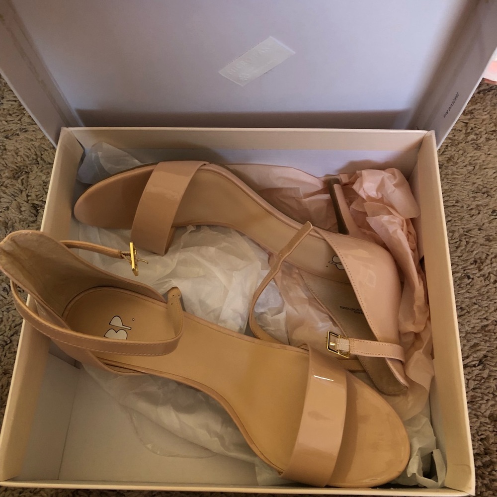 BP blush heels - Picture 2 of 3